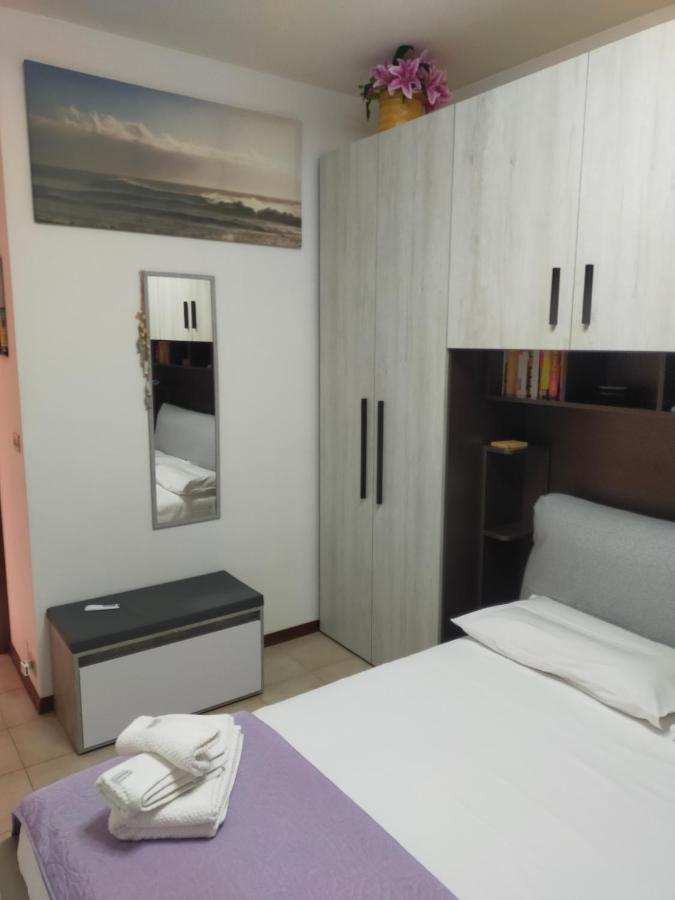 Appartamento Riviera Trilocale Wifi E Parcheggio Privato Ventimiglia Ngoại thất bức ảnh