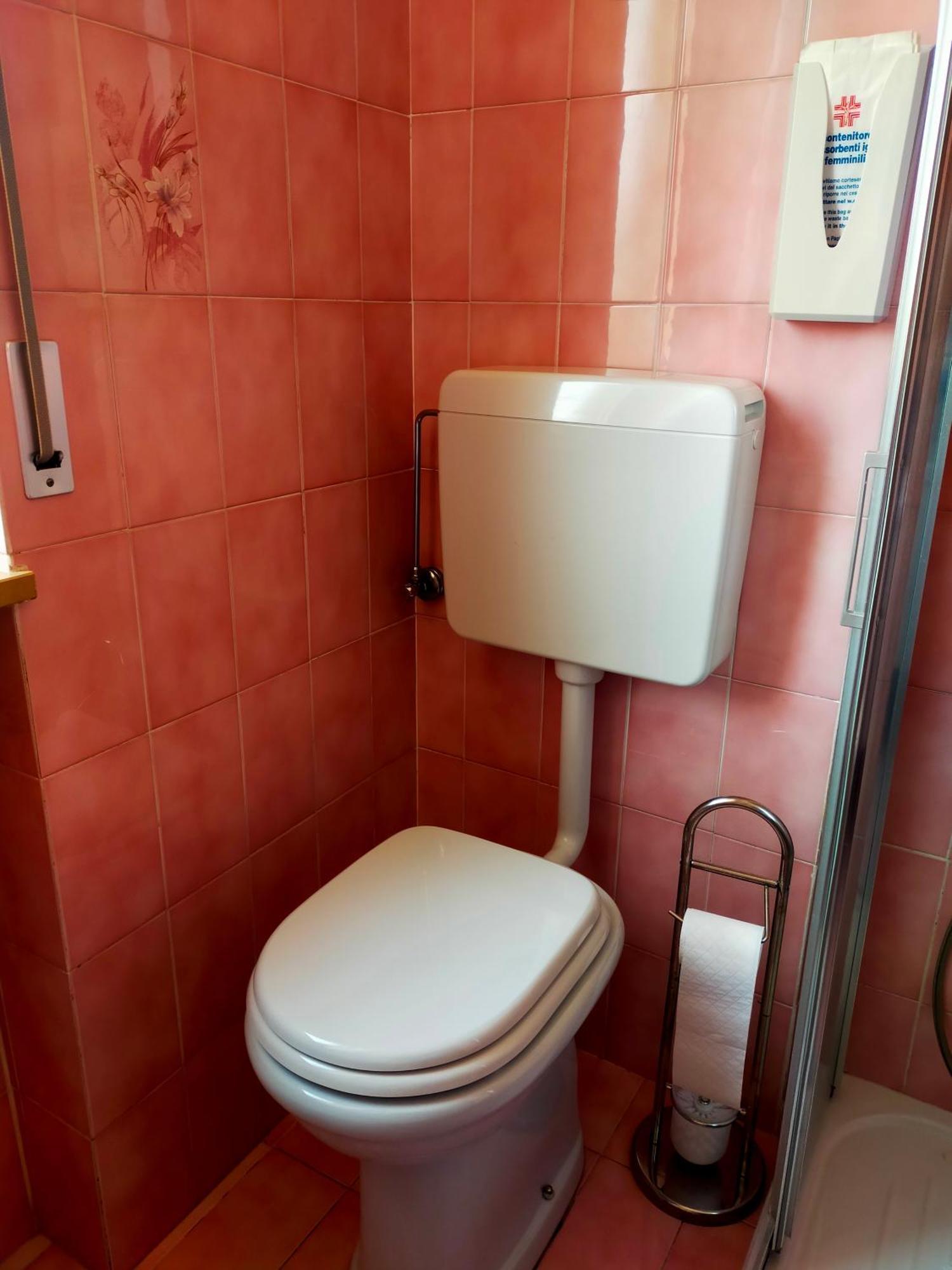 Appartamento Riviera Trilocale Wifi E Parcheggio Privato Ventimiglia Ngoại thất bức ảnh