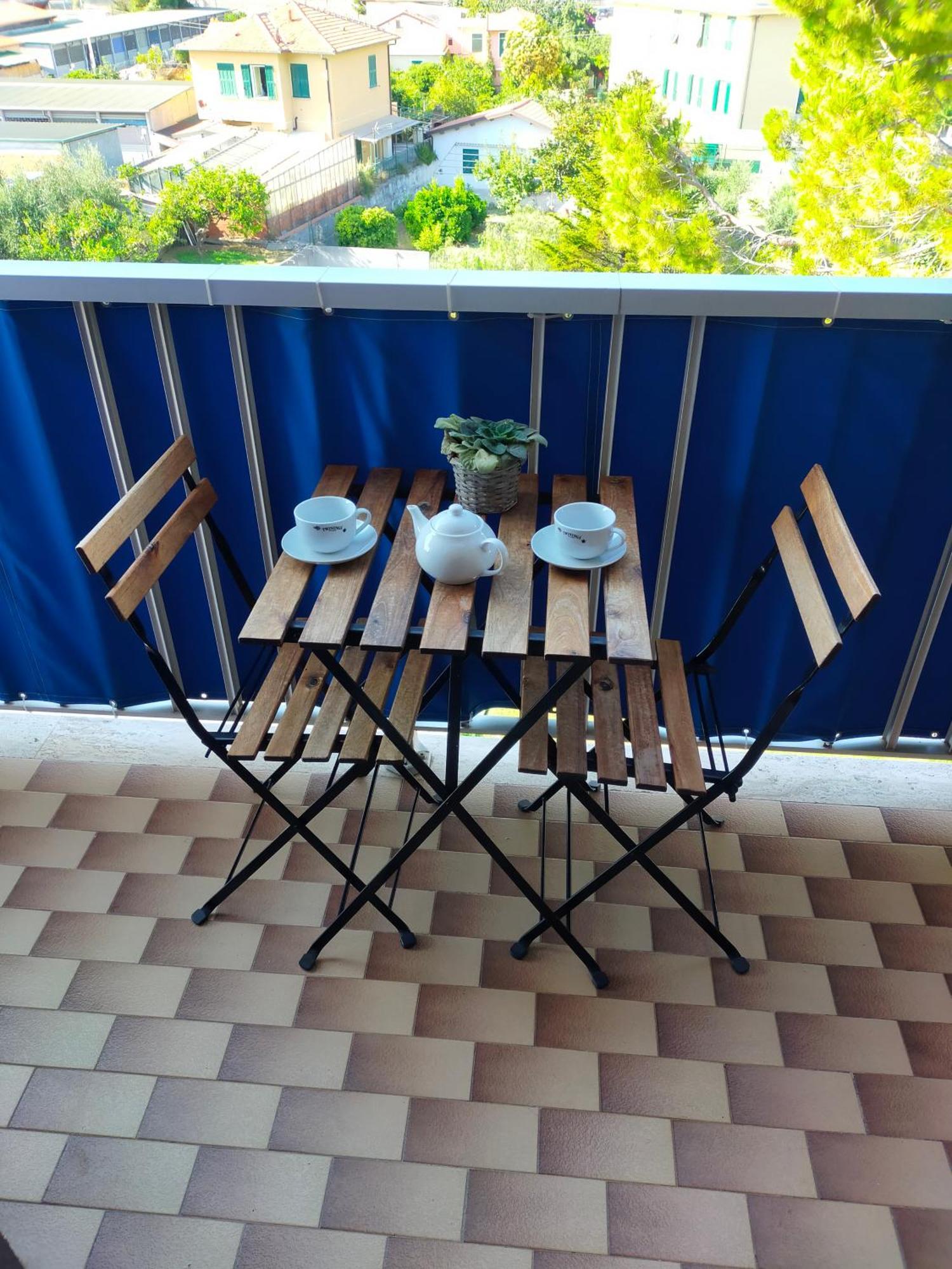Appartamento Riviera Trilocale Wifi E Parcheggio Privato Ventimiglia Ngoại thất bức ảnh